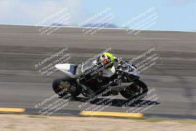 media/Apr-05-2024-Apex Assassins-CVMA Friday Practice (Fri) [[ee2ef04f2b]]/3-Racer 2/Session 3 (Bowl Speed Pans)/